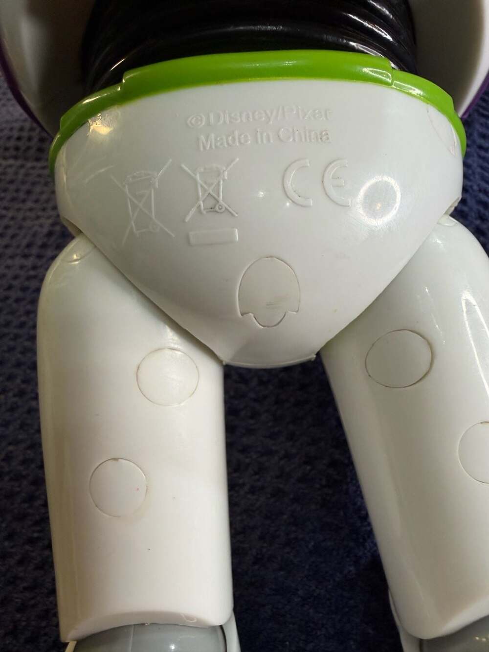 Disney Pixar Toy Story Talking Buzz Lightyear 12" Action Figure - Picture 5 of 16